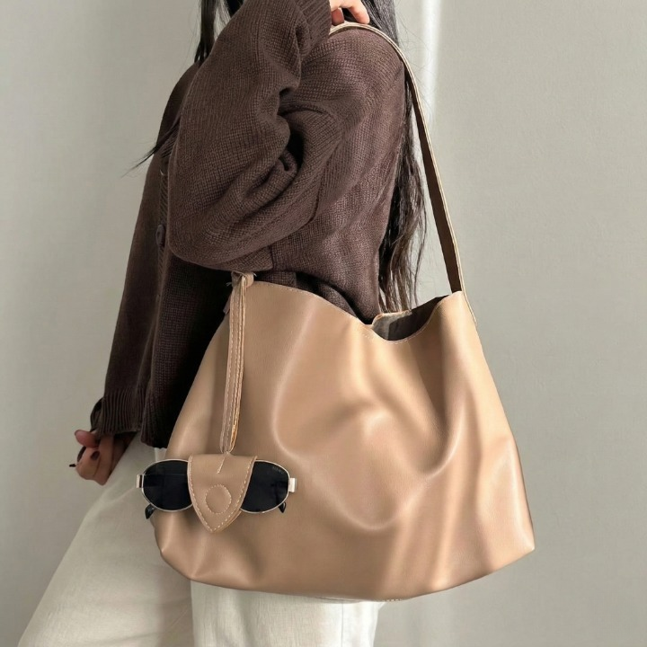 Soft Leather Shoulder